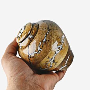 Urnas de Cremación para Perros de Madera de Palisandro de Alta Calidad, Ecológicas y Personalizables - Caja Funeraria con Diseño Único para Recuerdos - Product Image 4