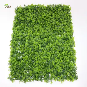 DOLA UV 야외 장식 가짜 헤지 정글 수직 매달려 녹색 인공 식물 잔디 벽