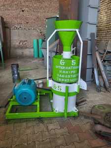 Planta de alimentación de molino de paletas vertical óptima de alta eficiencia Nueva condición Producción de pellets multiusos y procesamiento de piensos - Product Image 1