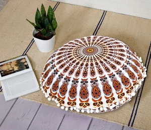 Housse de coussin de sol décorative en coton, ronde, pour pouf ottoman, 22 pouces, par Indian Consigners - Product Image 5