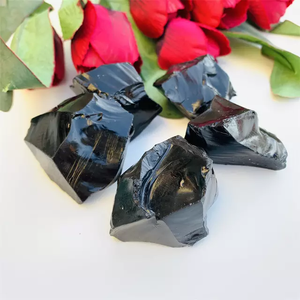 Pierre brute d'obsidienne noire naturelle d'obsidienne est une pierre noire profonde qui, lorsqu'elle est tombée ou sculptée, a une surface brillante - Product Image 1