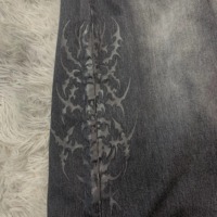 Nouvelle Arrivée Jean Femme Tendance 100% Coton Coupe Skinny Mi-longue Unie avec Strass et Motif Imprimé Sérigraphié pour Adultes