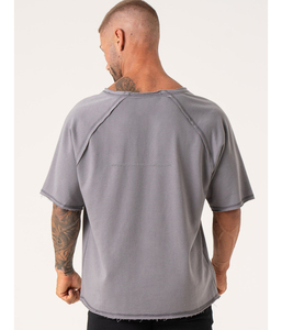 Camiseta de gimnasio de manga larga de gran tamaño para hombre de calidad superior con ajuste informal transpirable de tela de 260 gramos - Product Image 3