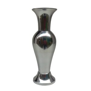 Florero de aluminio de alta calidad con acabado pulido brillante para decoración del hogar Decoración de mesa Florero - Product Image 3