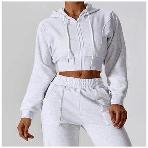 Conjuntos de chándal informal de estilo corto para mujer, nuevo diseño, traje de jogging de dos piezas, ropa de calle, chándales para mujer hechos en Pak - Product Image 6