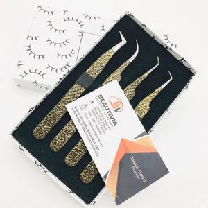 Pince à épiler d'extension de cils professionnelle en acier inoxydable de marque privée personnalisée pointes en fibre de volume pointu enduit de papier haut - Product Image 1