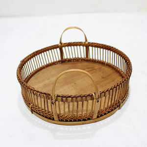 Plateau de service rond minimaliste en bambou et rotin Artex Dong Thap, panier tissé brun avec poignée pour la cuisine et le salon - Product Image 6