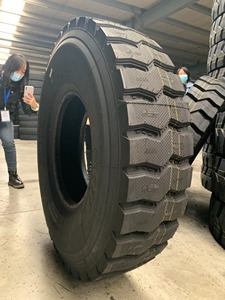 Pneu optimisé pour la direction 285/75R24.5 offrant une précision de maniabilité améliorée et une adhérence routière constante pour les flottes longue distance et régionales - Product Image 4