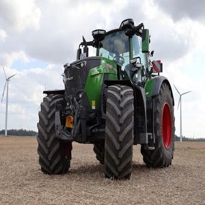Tractor Fendt 616 Vario de Entrega Rápida que Ofrece Alta Eficiencia de Torque y Gestión de Combustible Superior - Product Image 5