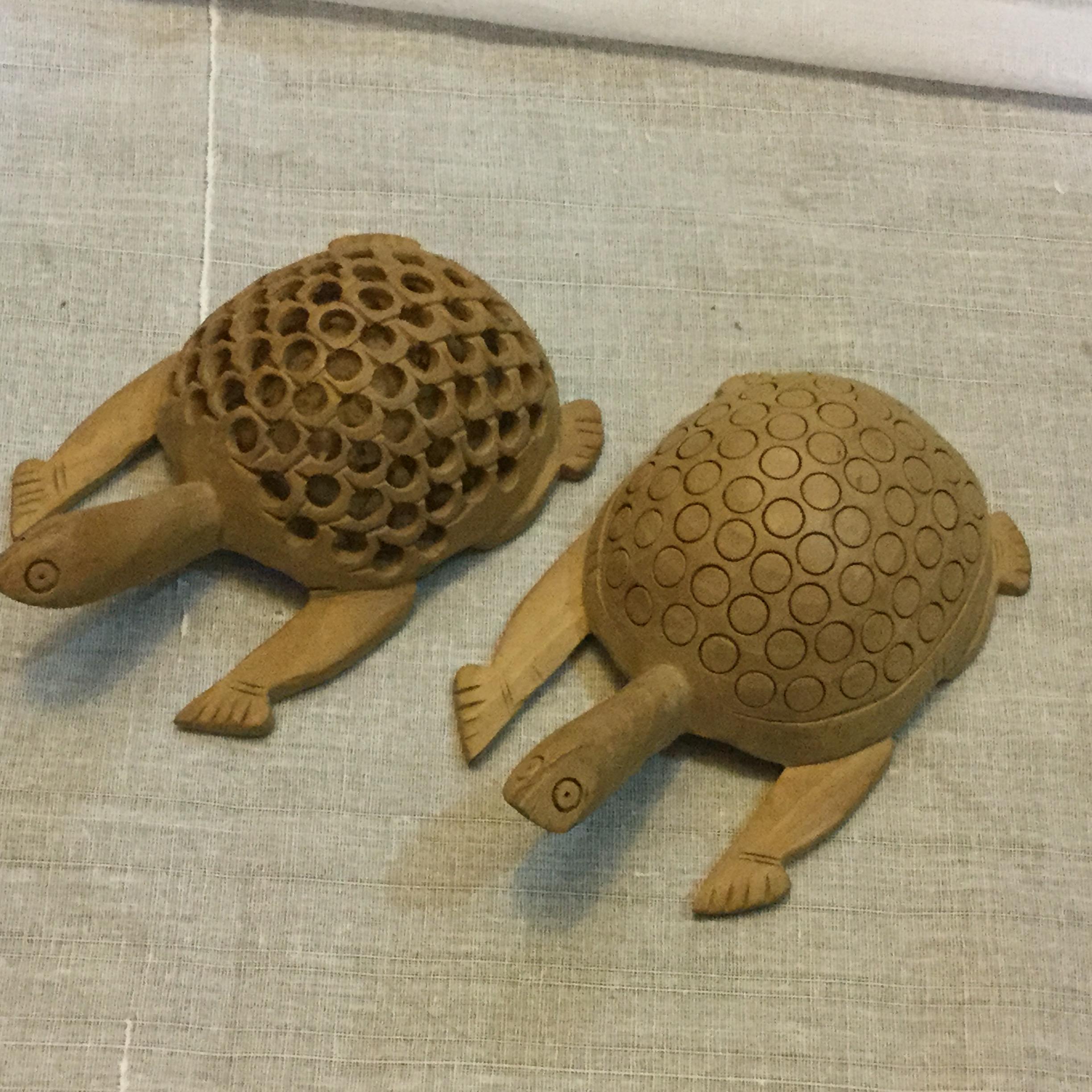 สีน้ำตาล