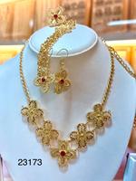 Collier Multicolore en Acier Inoxydable Plaqué Or et Argent, Prêt à l'Expédition DDP France Bulgarie, Parfait pour un Anniversaire, Tendance et Élégant