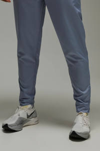 Haute exigence Logo personnalisé homme Slim Fit actif léger conique survêtement pour hommes séchage rapide Gym Fitness & Streetwear hommes survêtement - Product Image 4