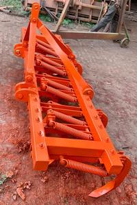 Fraise à ressort de qualité export pour la culture continue du sol et la préparation des champs, au prix direct usine - Product Image 2