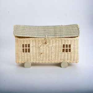 Panier de rangement en rotin tressé créatif et portable avec roulettes et couvercle en forme de petite maison avec fenêtres et porte - Product Image 2