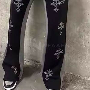 Pantalones informales para hombre listos para exteriores con material duradero y ajuste flexible para momentos activos - Product Image 3