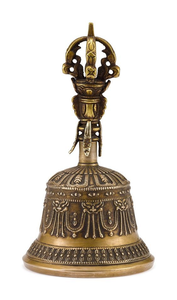 Cloche de prière traditionnelle argentée et dorée, adaptée aux rituels du yoga, de la méditation et du dharma, disponible au prix de gros. - Product Image 6