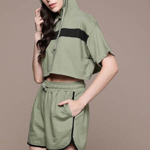 Ensemble assorti décontracté d'été pour femme : sweat à capuche et short en coton brodé 100 % style streetwear - Product Image 1