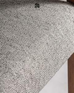 Chaise de salle à manger Virellora Premium en teck massif, artisanale, moderne et luxueuse, meubles de salle à manger, meubles pour la maison - Product Image 6