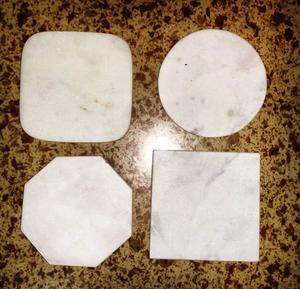 Juego de posavasos de madera maciza de 4 piezas Posavasos para mesa de centro Bebida Venta caliente Tapetes y almohadillas para bebidas Decoración de mesa y la mejor calidad - Product Image 2