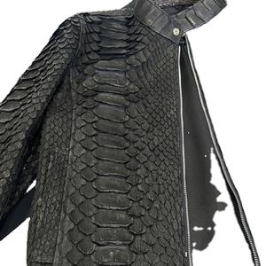 Cómoda chaqueta de piel de cuero en relieve Unisex exótico cuero de cocodrilo venta al por mayor chaqueta de cuero de vaca genuino de moda OEM - Product Image 5