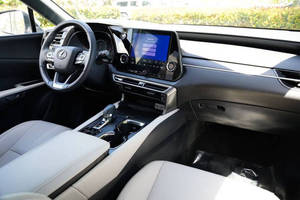 L_exus RX 350 4k 2023 USADO en Excelentes Condiciones - Product Image 5