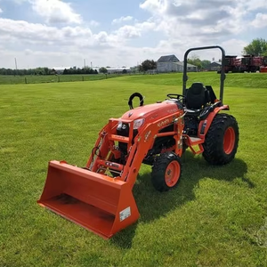 Tractor Agrícola Diésel Nuevo Kubota LX2620HSD de 70HP, Mini Tractor de Jardín 4x4 con Motor Massey Ferguson - Product Image 1