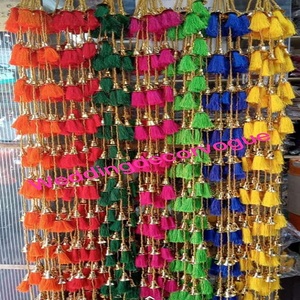 Golden Gota Patti racimos colgantes para decoraciones de bodas y fiestas Net Hanging Stage Props - Product Image 1