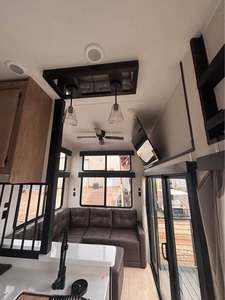 Remolque de Campamento Moderno para Viajes al Aire Libre + Envío Gratuito - Product Image 3