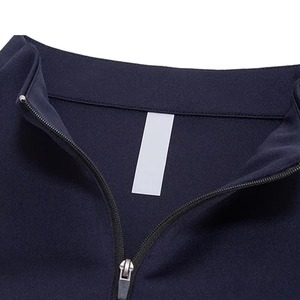 Venta al por mayor Chándal para hombre Traje deportivo asequible Chándal de diseño moderno para fitness y moda 2025 - Product Image 3