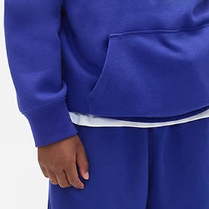 Sudadera con Capucha Lisa para Niños, Estilo Moderno, Ropa de Invierno con Material Suave, Diseño con Logotipo Personalizable, Mangas Completas, Ropa Casual - Product Image 3