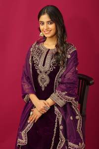 Salwar indio de última moda 2025, de seda georgette con imitación de piel, bordado con lentejuelas y detalles de codificación, largo hasta la rodilla, elástico y sin costuras. - Product Image 5