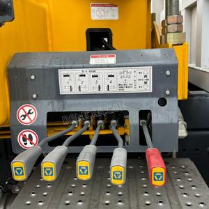 מנוף טלסקופי הידראולי רכוב על משאית שאקמן 12 טון למכירה, מתוצרת סין - Product Image 6