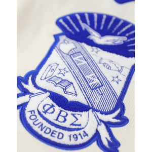Phi Beta Sigma Suéter con cuello en V Azul marfil HBCU Ropa de fraternidad griega 30 Lana 70 Acrílico Chenille Bordado Punto Ropa griega - Product Image 2