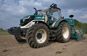 Compre Tractores Agrícolas LOVOL H754 de 75 CV Nuevos de 2023 con Repuestos en Oferta - Product Image 5