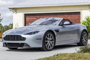 Lhd/rhd รถมือสอง Aston Martin V8 Vantage GT Roadster 2010 2011 2012 2013 2014 2015 2016 2017 2018 2019 2021 2022 2024 2023