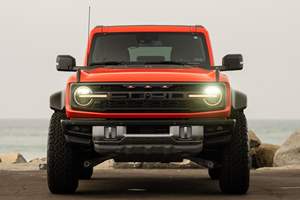 Bronco Rapt0r 2023 ~13,700 Millas, Motor V6 Twin-Turbo de 418 hp, 4x4, Sin Modificar - Product Image 2