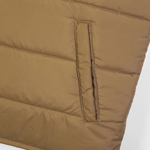 Gilet matelassé léger et chaud d'hiver personnalisé OEM pour hommes, style décontracté avec fermeture éclair et toile respirante, tailles plus grandes, gilets décontractés - Product Image 2