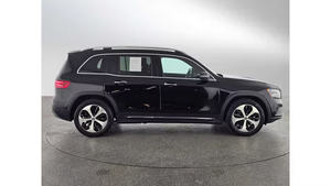 Mercedes-Benz GLB 250 FWD 2024 d'occasion en excellent état - Product Image 2