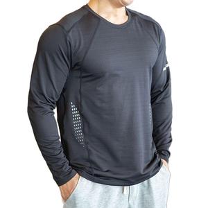 T-shirts de yoga à manches longues pour femme, avec soutien-gorge intégré, découpes et rembourrages, 100% coton, écologiques, entièrement personnalisables - Product Image 5