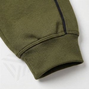Trajes Deportivos Personalizados para Hombre de Alta Calidad con Logotipo Impreso, Traje de Entrenamiento Atlético para Correr, Transpirable, Color Personalizado - Product Image 6
