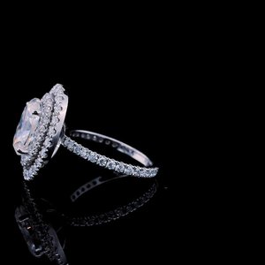 3ct Oval Cut VVS1 Moissanite Diamond Wedding Ring Cadeau pour les femmes à double halo Platinum/Gold Plated Sterling Silver Fine Jewelry - Product Image 3