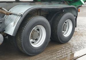 Camión Volquete Renault Kerax 8x4 2011, Camión Volquete Diésel para Minería, Trabajo Pesado, Capacidad de 50t - Product Image 4