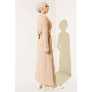 Robe en velours côtelé ceinturée à chaîne Beige - Product Image 3