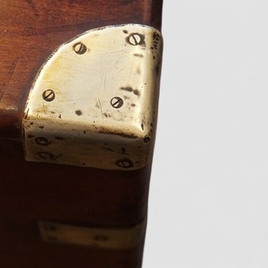 Coffre en bois de teck victorien avec bordure en laiton - Product Image 3