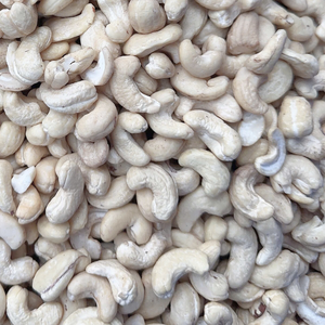 Fournisseur fiable Santigo Vietnam Noix de cajou W320 Noix de cajou grillées  De Santigo Vietnam - Product Image 1