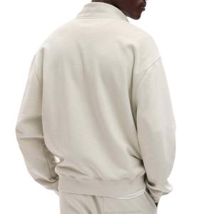 Sudadera de Forro Polar Cálida para Hombre con Media Cremallera, Diseño Minimalista Urbano, Colección 2026, Personalización de Marca, Venta al por Mayor OEM - Product Image 3