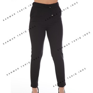 กางเกงลำลองธุรกิจผู้ชายน้ำหนักเบาดีไซน์คลาสสิกมีหลายกระเป๋าขนาดใหญ่โลโก้ที่กำหนดเอง - Product Image 1