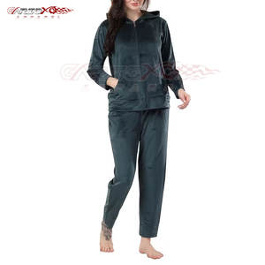 Survêtement en velours ajusté élégant pour femme avec veste zippée à manches longues et bas de taille extensible à capuche pour l'hiver - Product Image 6