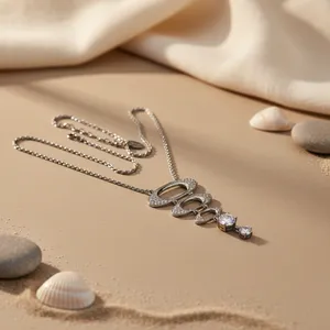 สร้อยคอจี้เงินทรงรีประดับเพชรคิวบิกเซอร์โคเนียสำหรับผู้หญิง - Product Image 1