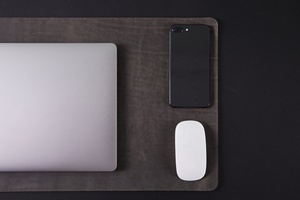 Almohadilla de escritorio de cuero, el regalo perfecto para él o ella, conjunto para aniversarios y apreciación de los maestros en el 2017 - Product Image 4